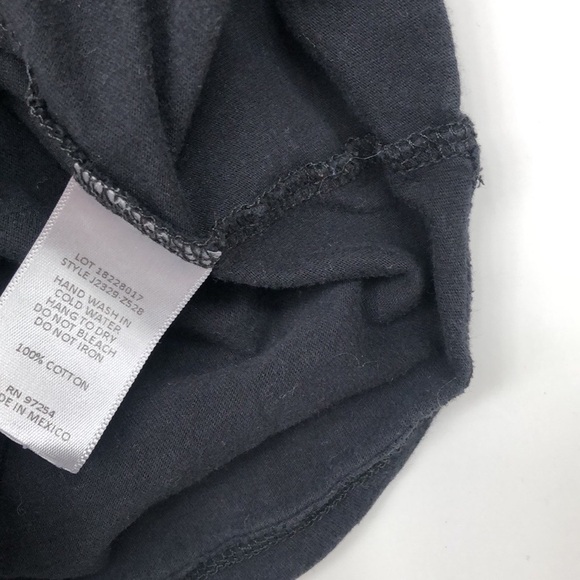 Forever 21 rose graphic crop top - Picture 4 of 5